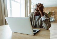 Sensibiliser les nouveaux arrivants aux fraudes d’emploi