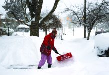 Toronto ensevelit sous la neige