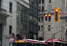 Le rythme de Toronto par le biais de ses transports en commun