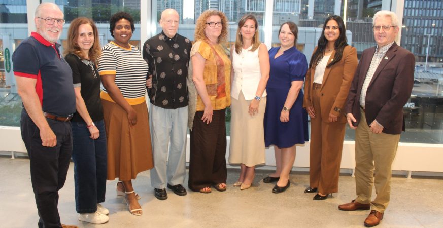 Les dirigeants de CAH. De gauche à droite : Michel Tremblay, Joëlle Harfouche, Vanessa Cangé, Normand Babin, Barbara Ceccarelli, Geneviève Grenier, Joëlle Lavoie, Safia Fakim et Dominique Janssens